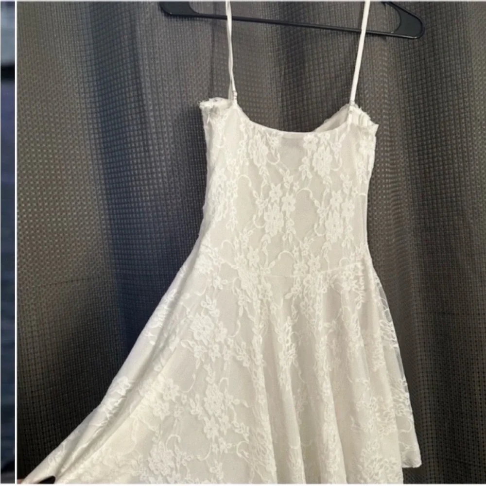 Elegant White Lace Mini Dress